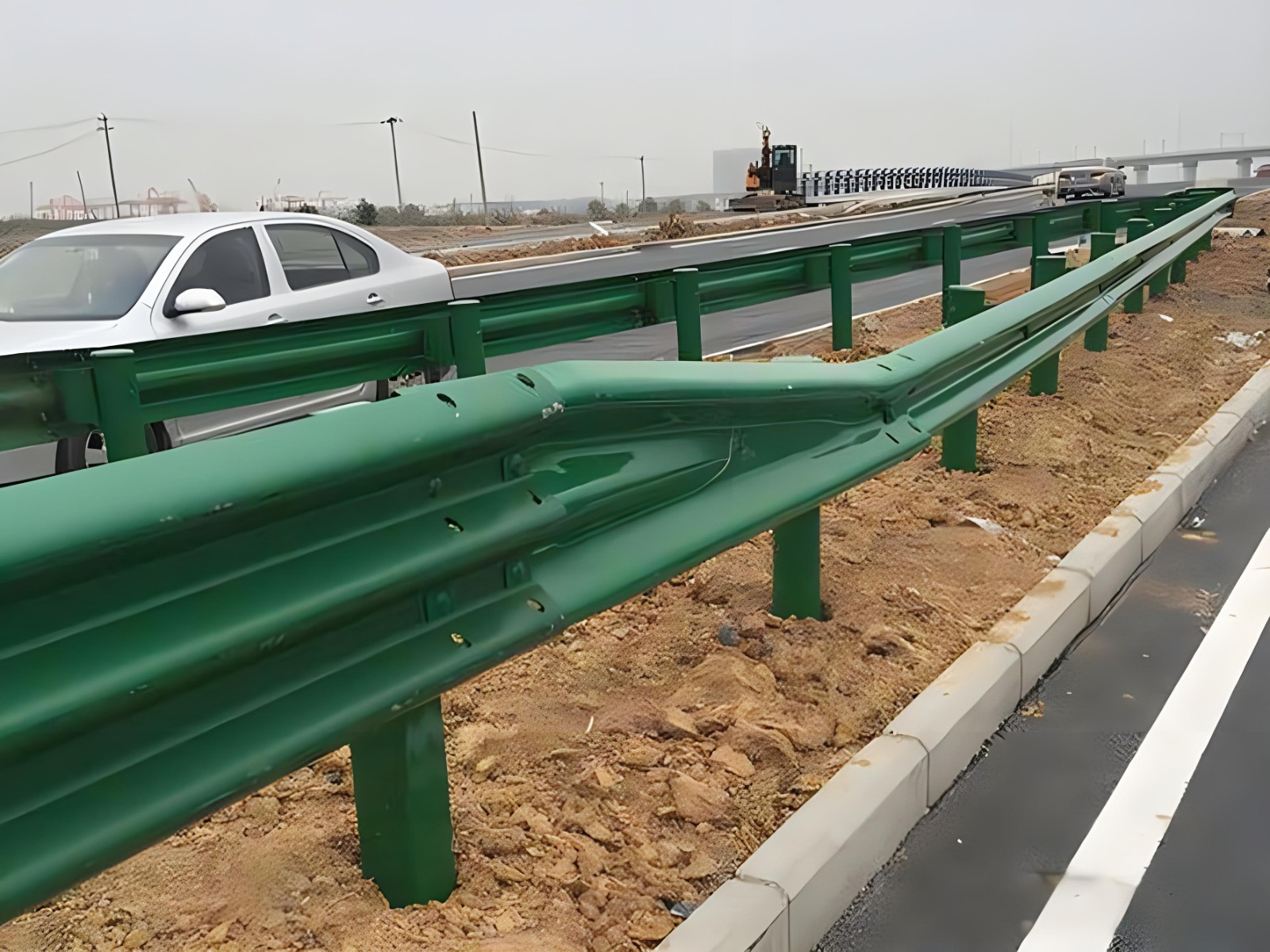 林芝高速波形护栏板日常维护方案确保道路安全新举措